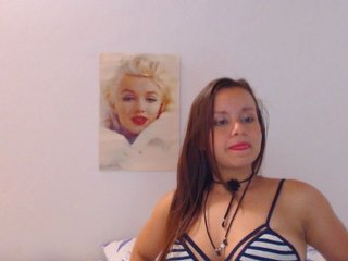 Live sex webcam photo for isabella-77 #163375849