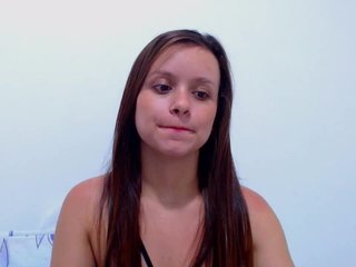 Live sex webcam photo for isabella-77 #172175668