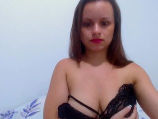 Live sex webcam photo for isabella-77 #172191803