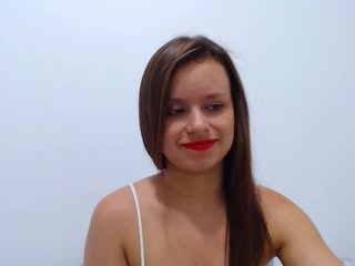 Live sex webcam photo for isabella-77 #172357257