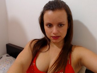 Live sex webcam photo for isabella-77 #178869436