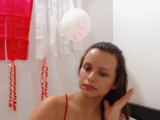 Live sex webcam photo for isabella-77 #178874207