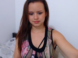 Live sex webcam photo for isabella-77 #180382625