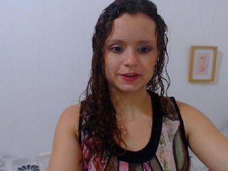 Live sex webcam photo for isabella-77 #189721824