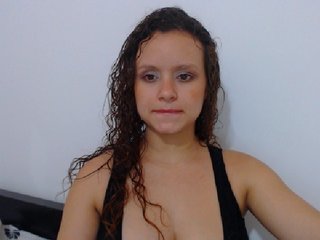 Live sex webcam photo for isabella-77 #189724053