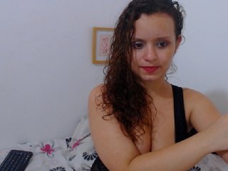 Live sex webcam photo for isabella-77 #189749081