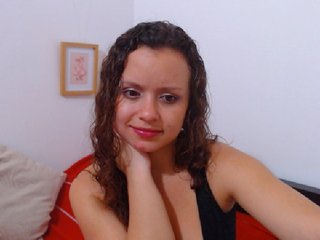 Live sex webcam photo for isabella-77 #193650946