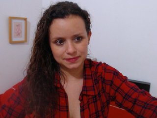 Live sex webcam photo for isabella-77 #194922142