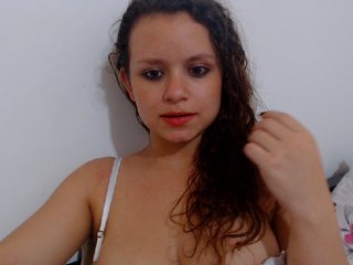 Live sex webcam photo for isabella-77 #200013735