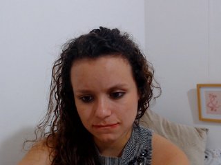 Live sex webcam photo for isabella-77 #200199178