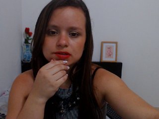 Live sex webcam photo for isabella-77 #205827933