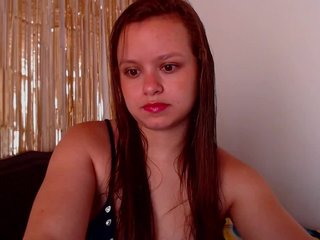 Live sex webcam photo for isabella-77 #221306256