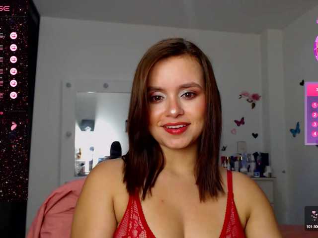 Live sex webcam photo for Isabella-77 #277820577