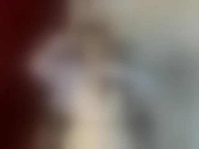 Live sex webcam photo for Isabella221 #293327819
