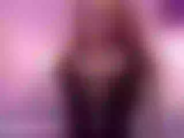 Live sex webcam photo for IsabellaMyers #275690517