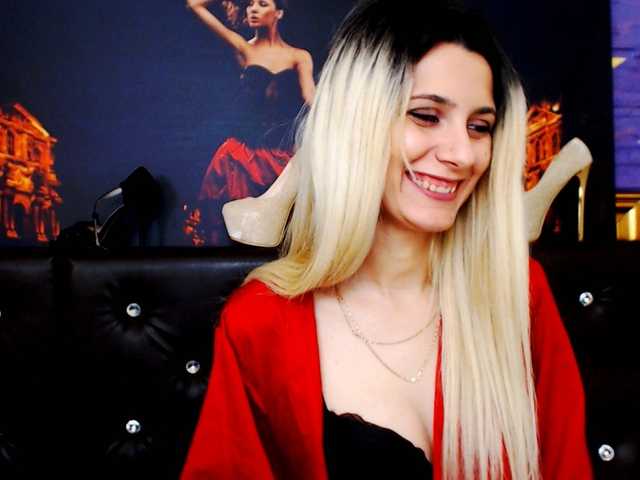 Live sex webcam photo for IsabelleRoseX #273673784