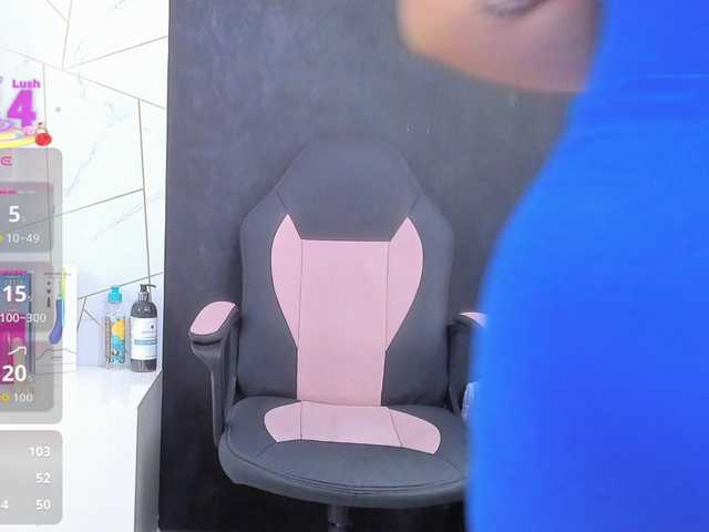 Live sex webcam photo for IsabelleRossi #291676652