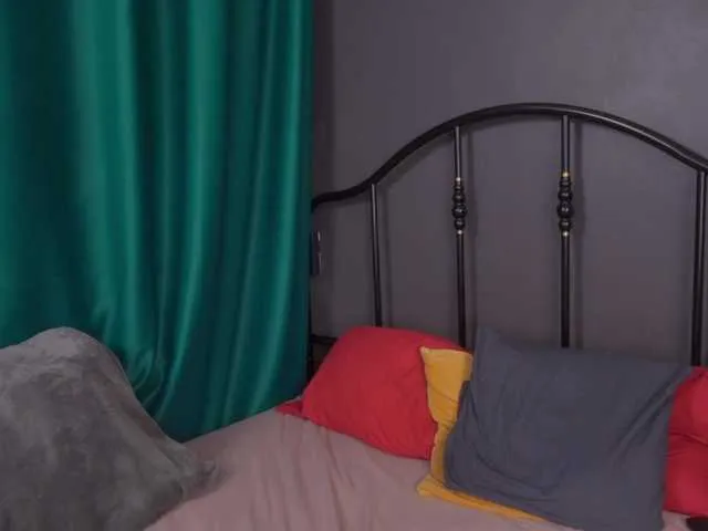 Live sex webcam photo for IsadoraDunkan #291155165