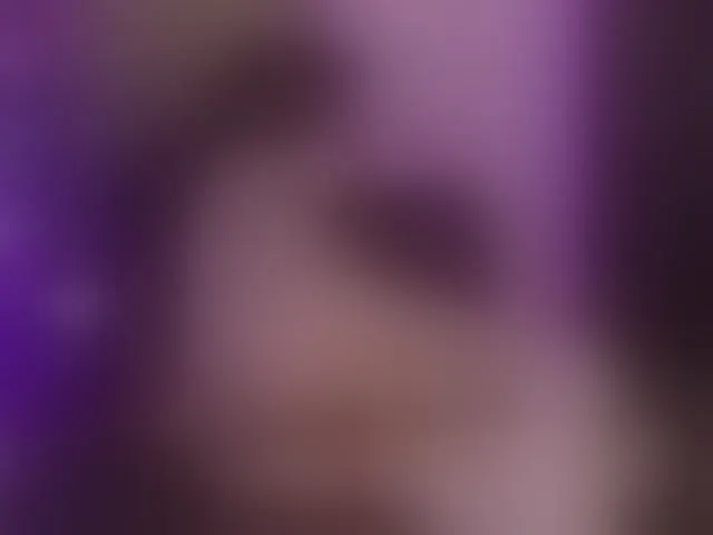Live sex webcam photo for IsisQueenXXX #292742139