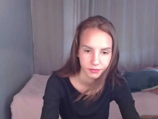 Live sex webcam photo for IssaLarsen #275821077