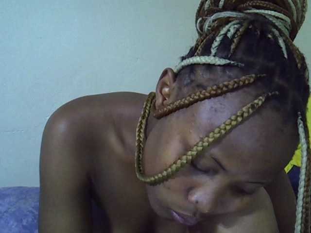 Live sex webcam photo for Issah-Sexy #278010971