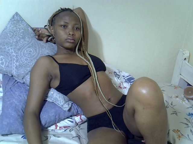 Live sex webcam photo for Issah-Sexy #278041685