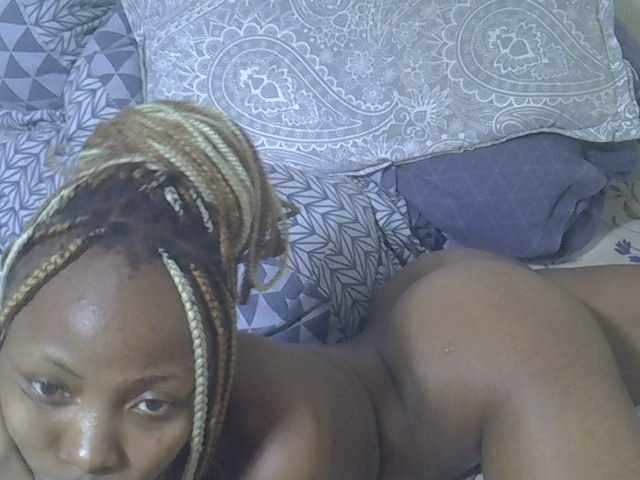 Live sex webcam photo for Issah-Sexy #278071111