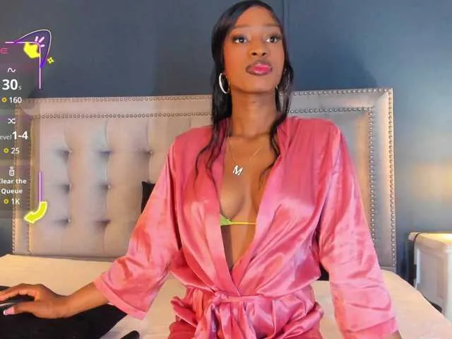 Live sex webcam photo for IssyRosse #291097116