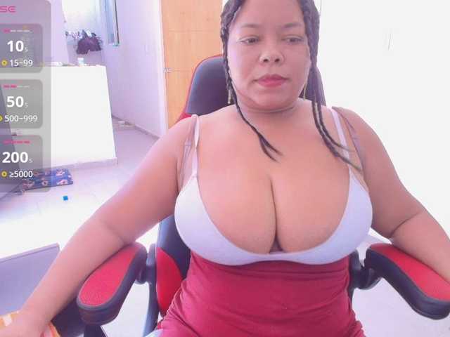 Live sex webcam photo for Italy-boobs #291508093