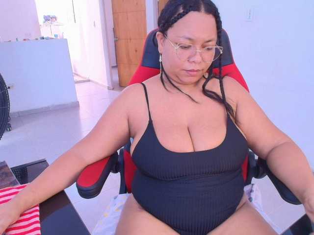 Live sex webcam photo for Italy-boobs #291792025