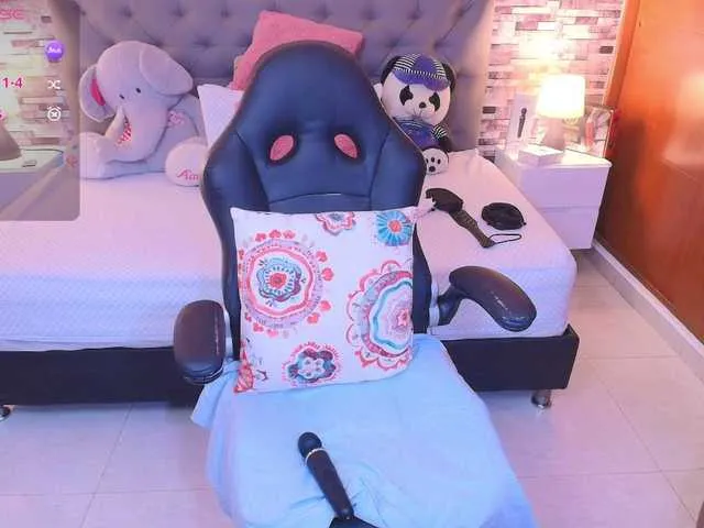 Live sex webcam photo for Italy-boobs #292264577