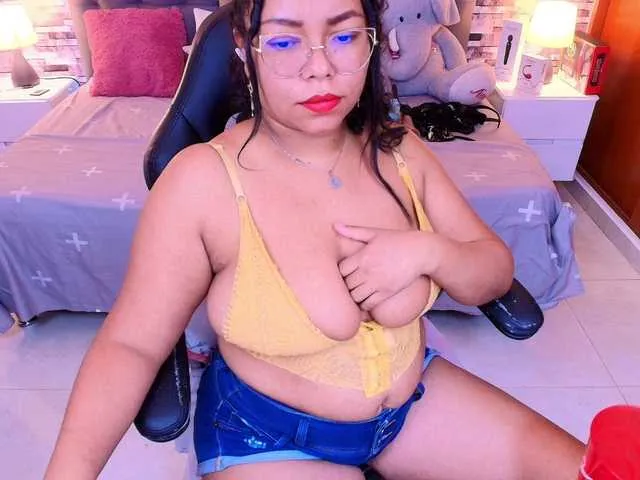 Live sex webcam photo for Italy-boobs #292379580