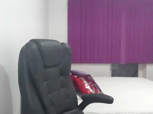 Live sex webcam photo for Iuliaxxxtasyy #291294789