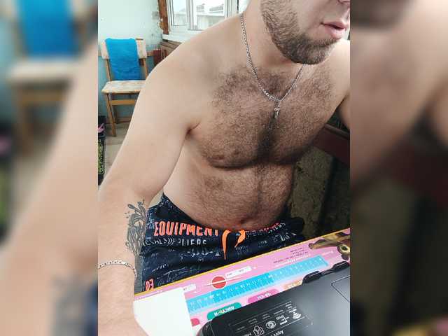 Live sex webcam photo for Ivan12347 #275669773