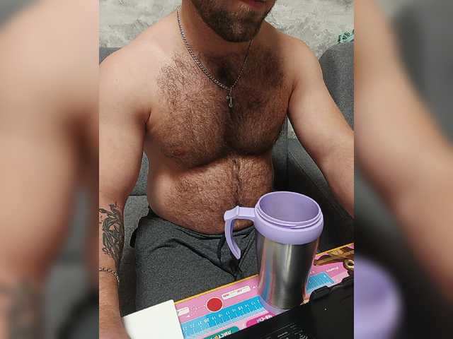 Live sex webcam photo for Ivan12347 #275685210