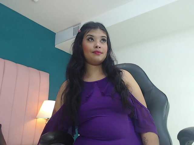 Live sex webcam photo for IvanaWhite1 #277117244