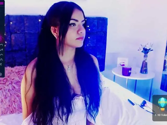 Live sex webcam photo for IvannaMars #271737849