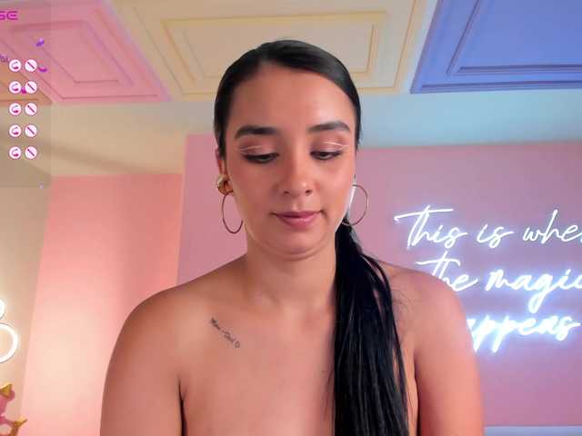 Live sex webcam photo for IvannaRussell #288074775