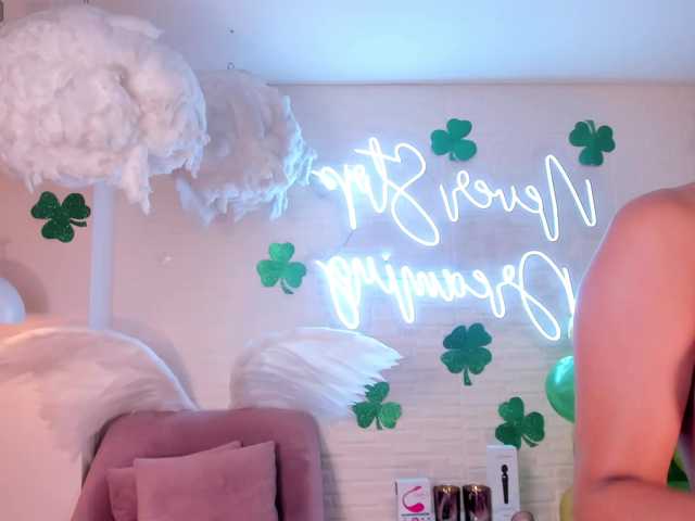 Live sex webcam photo for IvannaRussell #288074784