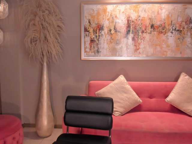 Live sex webcam photo for IvannaRussell #288074845