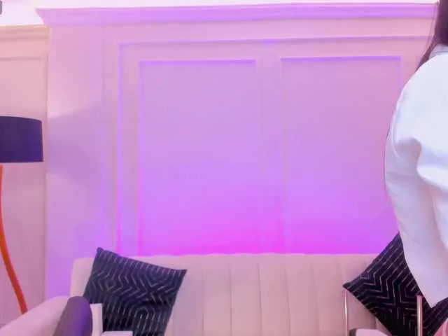 Live sex webcam photo for IvannaRussell #290328712