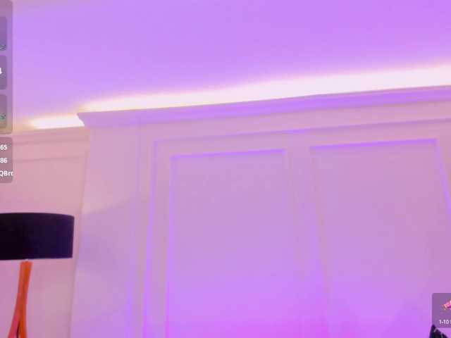 Live sex webcam photo for IvannaRussell #290330112