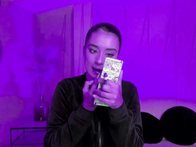 Live sex webcam photo for IvannaRussell #290676024