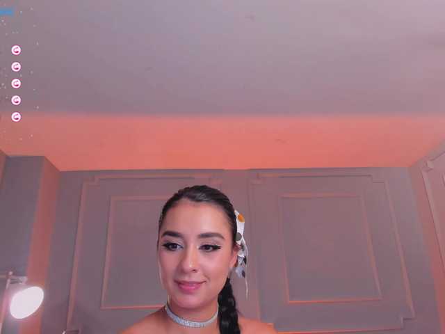 Live sex webcam photo for IvannaRussell #290726681