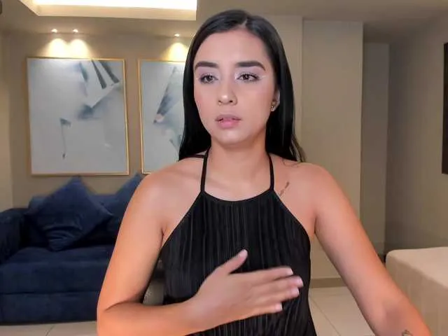 Live sex webcam photo for IvannaRussell #290846657