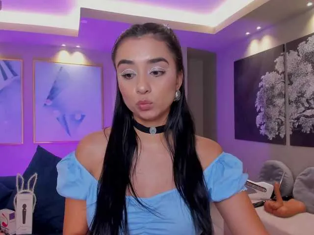 Live sex webcam photo for IvannaRussell #290848884