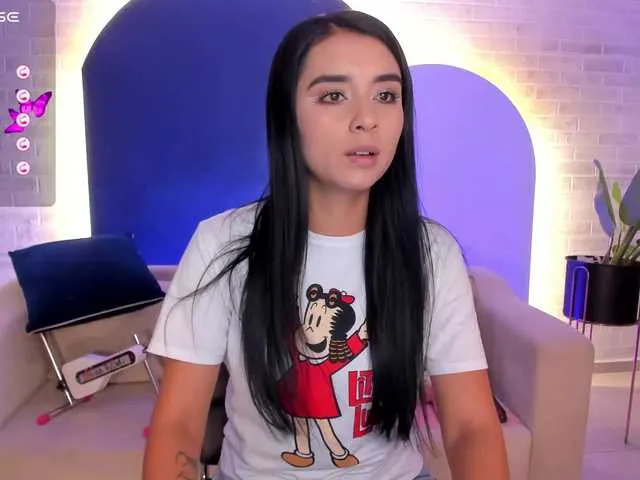 Live sex webcam photo for IvannaRussell #290970395