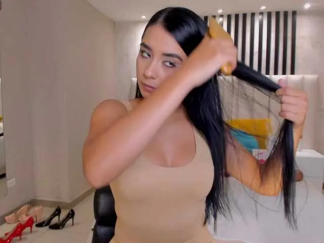 Live sex webcam photo for IvannaRussell #291083686