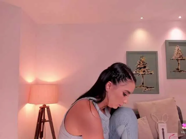 Live sex webcam photo for IvannaRussell #291657107