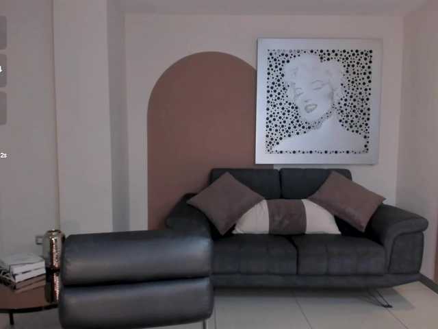 Live sex webcam photo for IvannaWelch #290761351